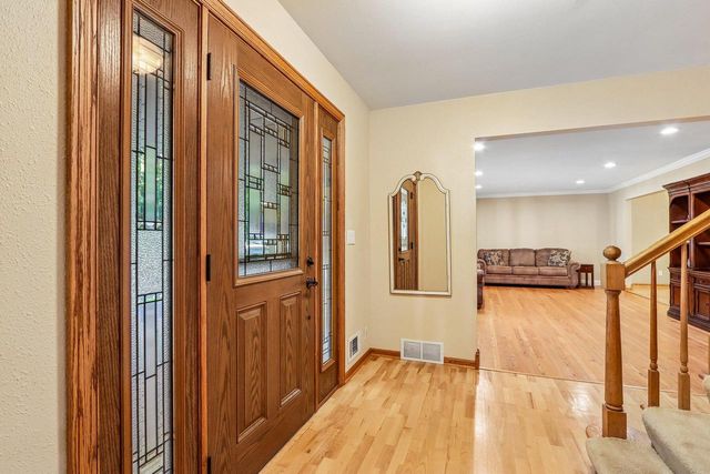 N66W31175 Chenequa CIRCLE, Hartland, WI 53029