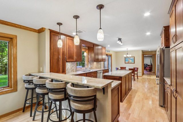 N66W31175 Chenequa CIRCLE, Hartland, WI 53029