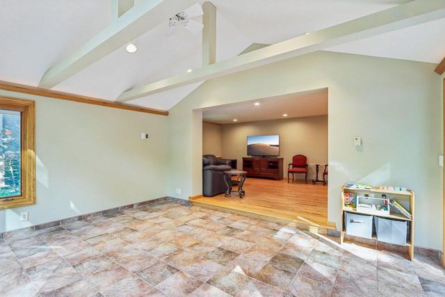 N66W31175 Chenequa CIRCLE, Hartland, WI 53029
