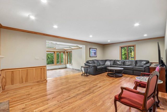 N66W31175 Chenequa CIRCLE, Hartland, WI 53029