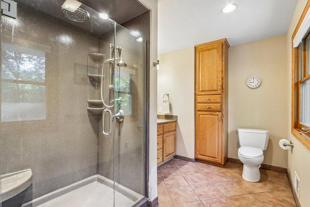 N66W31175 Chenequa CIRCLE, Hartland, WI 53029