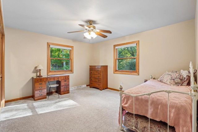 N66W31175 Chenequa CIRCLE, Hartland, WI 53029