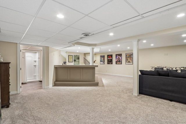 N66W31175 Chenequa CIRCLE, Hartland, WI 53029