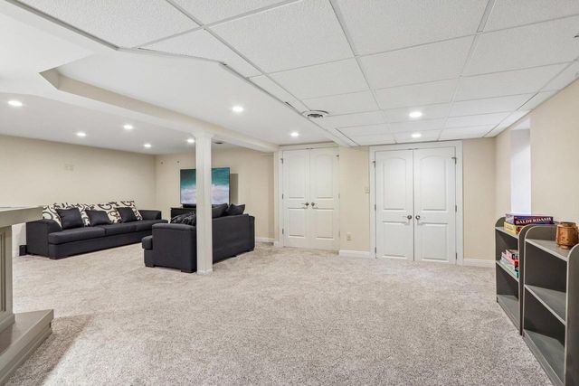 N66W31175 Chenequa CIRCLE, Hartland, WI 53029