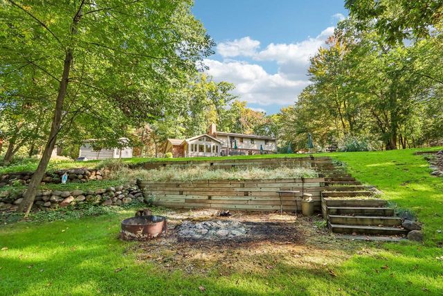 N66W31175 Chenequa CIRCLE, Hartland, WI 53029