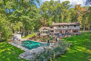 N66W31175 Chenequa CIRCLE, Hartland, WI 53029