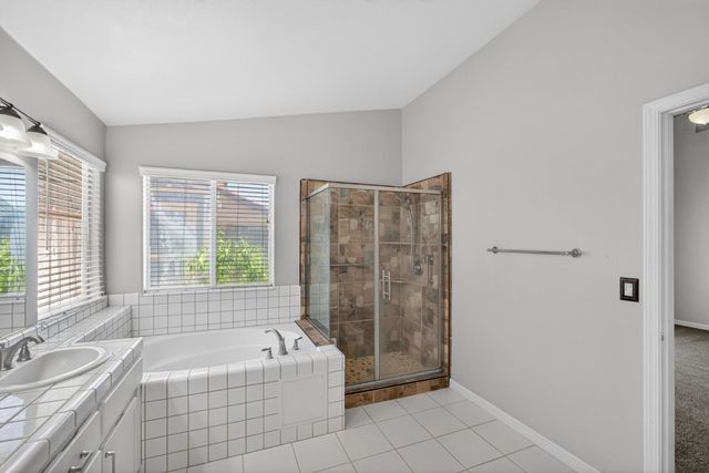 5577 W Paul Ave, Fresno, CA 93722