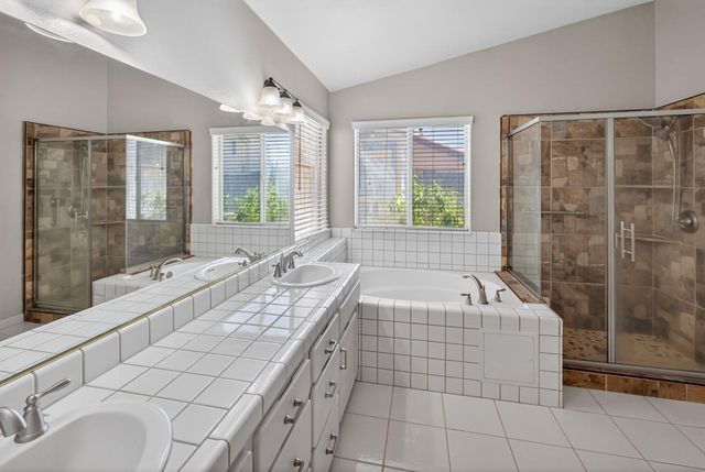 5577 W Paul Ave, Fresno, CA 93722