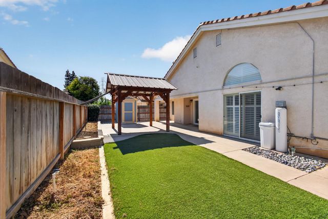 5577 W Paul Ave, Fresno, CA 93722