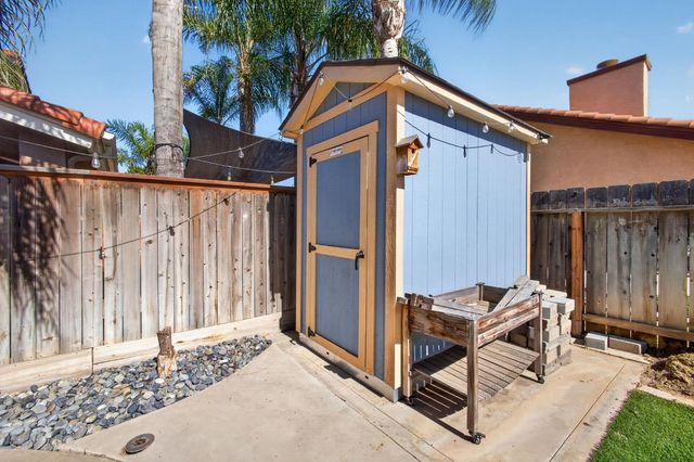 5577 W Paul Ave, Fresno, CA 93722