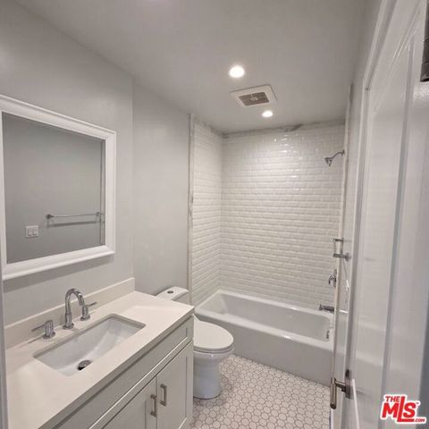 418 S ROXBURY Drive, Beverly Hills, CA 90212
