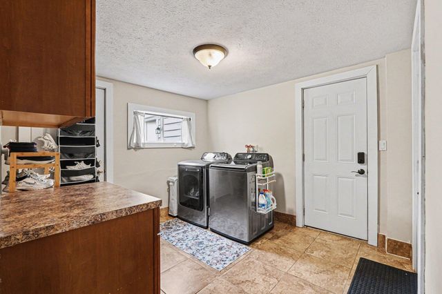 5610 Cascade Road Se, Cascade Twp, MI 49546