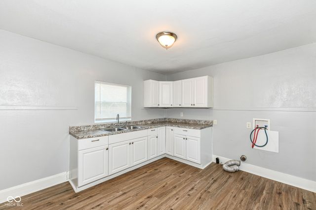22 S Belleview Place, Indianapolis, IN 46222