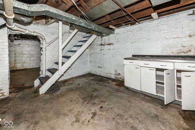 22 S Belleview Place, Indianapolis, IN 46222