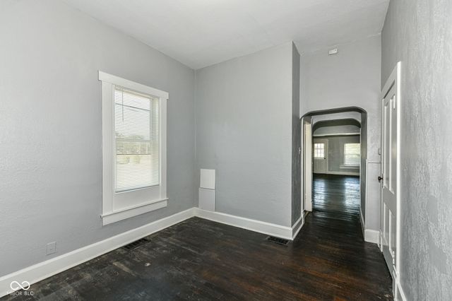 22 S Belleview Place, Indianapolis, IN 46222