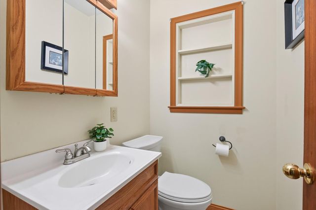8326 Glenbrook Avenue S, Cottage Grove, MN 55016