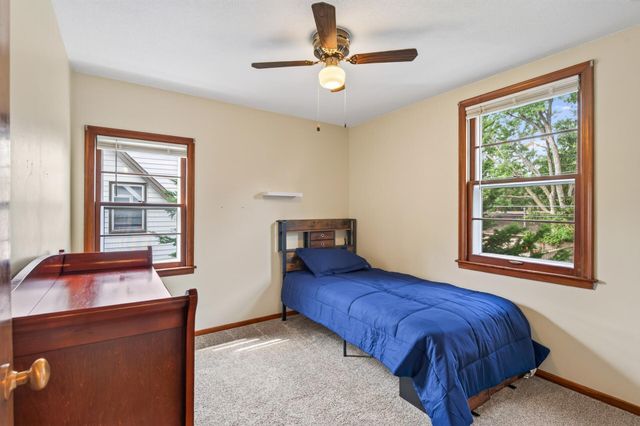 8326 Glenbrook Avenue S, Cottage Grove, MN 55016