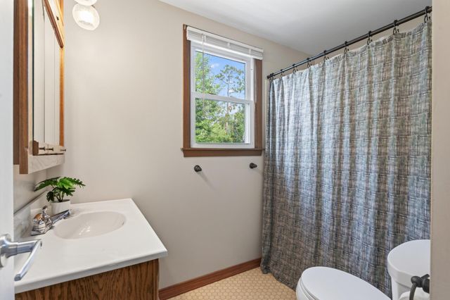 8326 Glenbrook Avenue S, Cottage Grove, MN 55016