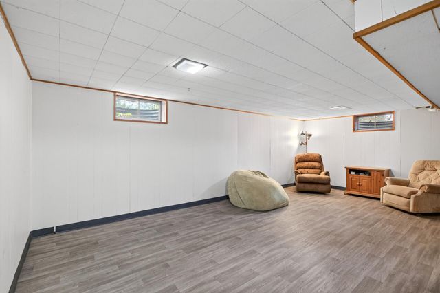 8326 Glenbrook Avenue S, Cottage Grove, MN 55016