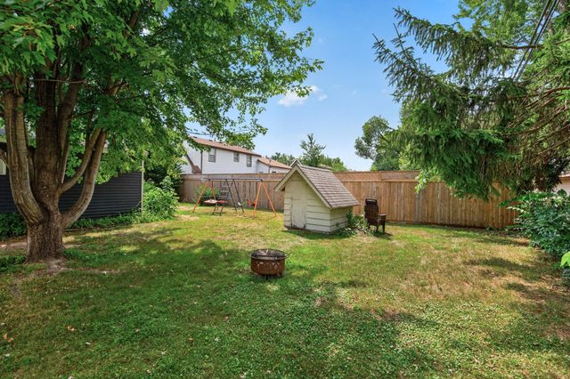 8326 Glenbrook Avenue S, Cottage Grove, MN 55016