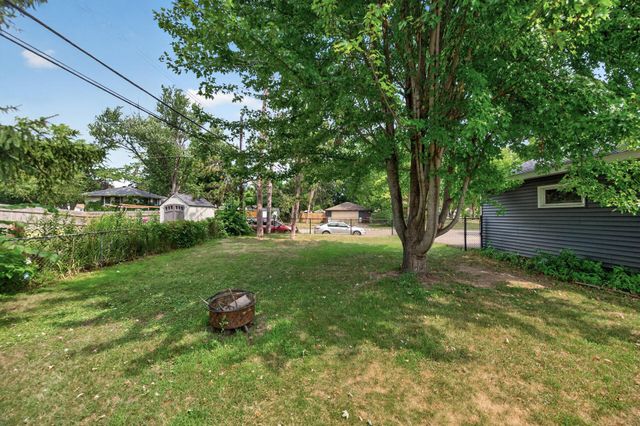 8326 Glenbrook Avenue S, Cottage Grove, MN 55016
