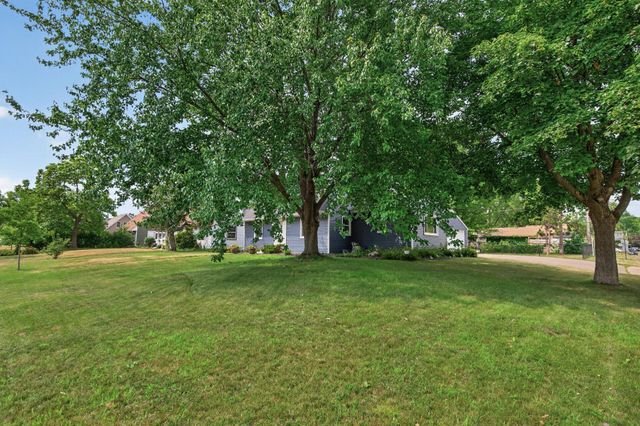 8326 Glenbrook Avenue S, Cottage Grove, MN 55016