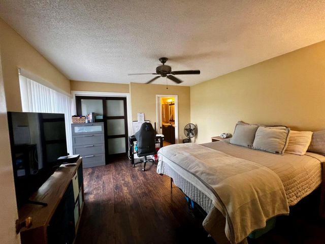 6207 62nd Way, West Palm Beach, FL 33409