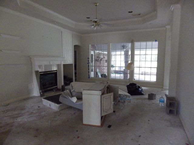 12 Robin Trail, Conroe, TX 77304