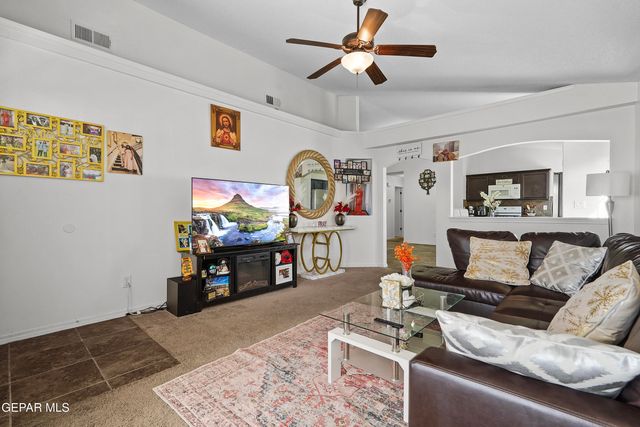 12733 RAUL MENDIOLA Lane, El Paso, TX 79938