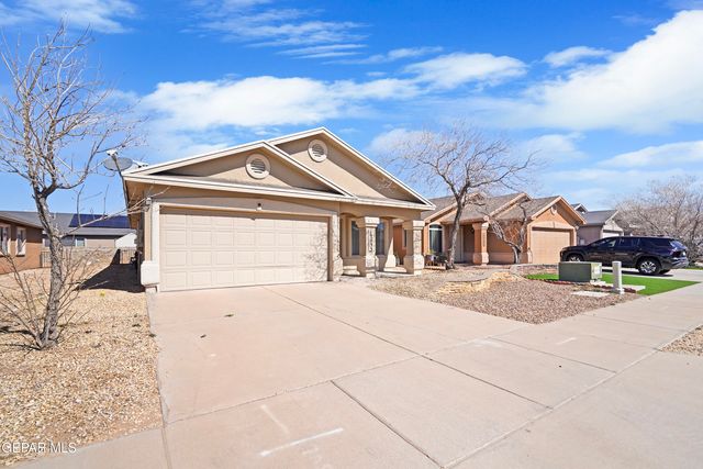 12733 RAUL MENDIOLA Lane, El Paso, TX 79938