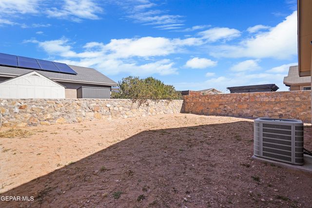 12733 RAUL MENDIOLA Lane, El Paso, TX 79938