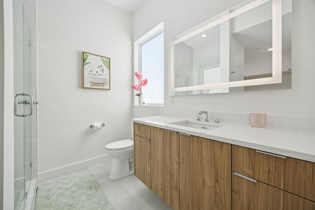 2206 Arroyo Avenue 101, Dallas, TX 75219