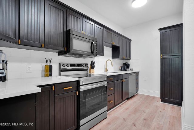 2643 COLLEGE Street, Jacksonville, FL 32204