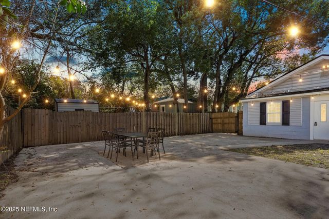 2643 COLLEGE Street, Jacksonville, FL 32204