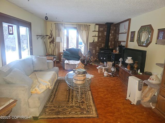 8400 George Court, Anchorage, AK 99516