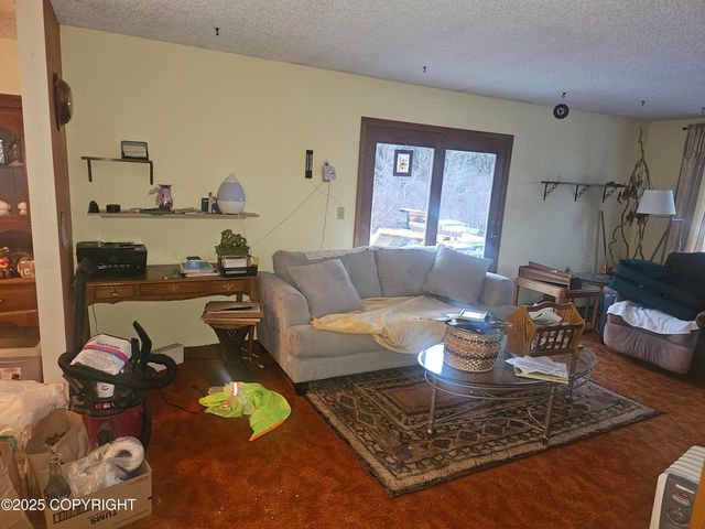 8400 George Court, Anchorage, AK 99516