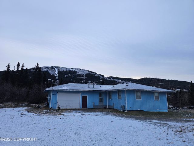 8400 George Court, Anchorage, AK 99516