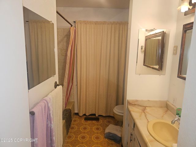 8400 George Court, Anchorage, AK 99516