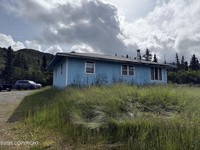 8400 George Court, Anchorage, AK 99516