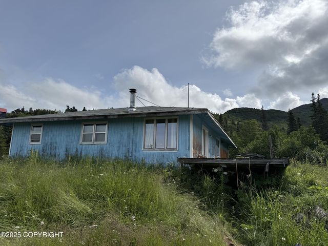 8400 George Court, Anchorage, AK 99516