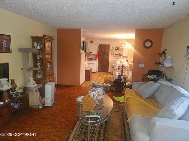 8400 George Court, Anchorage, AK 99516