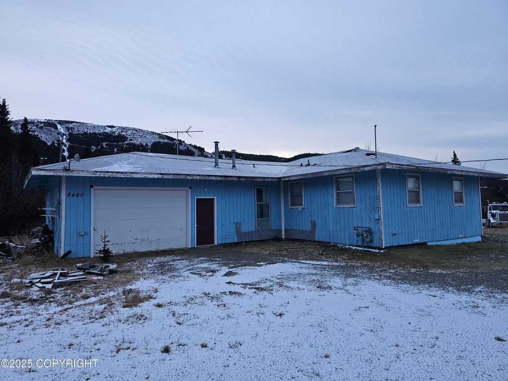 8400 George Court, Anchorage, AK 99516