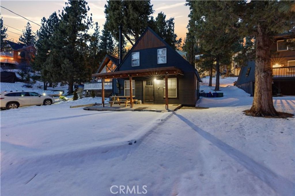 42672 Cougar Road, Big Bear Lake, CA 92315