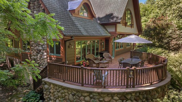 5955 Maple Forest, Minnetrista, MN 55364