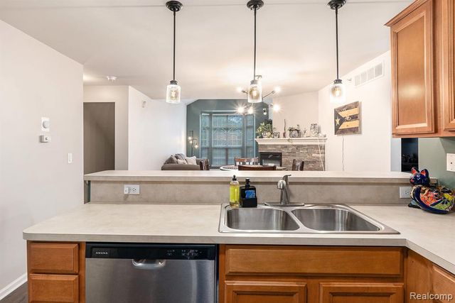 17102 Caitlin Circle, Commerce Twp, MI 48390