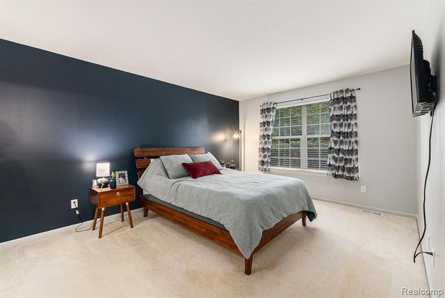 17102 Caitlin Circle, Commerce Twp, MI 48390