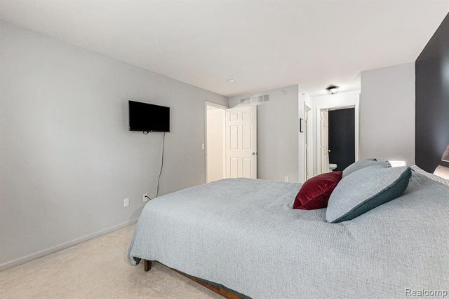 17102 Caitlin Circle, Commerce Twp, MI 48390