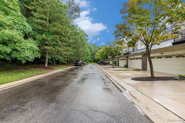 17102 Caitlin Circle, Commerce Twp, MI 48390