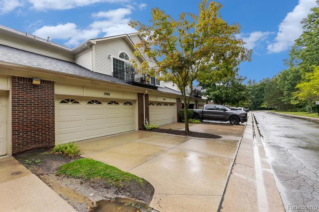 17102 Caitlin Circle, Commerce Twp, MI 48390