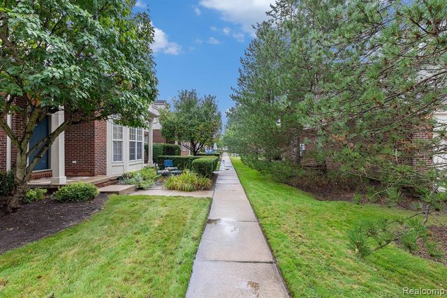 17102 Caitlin Circle, Commerce Twp, MI 48390